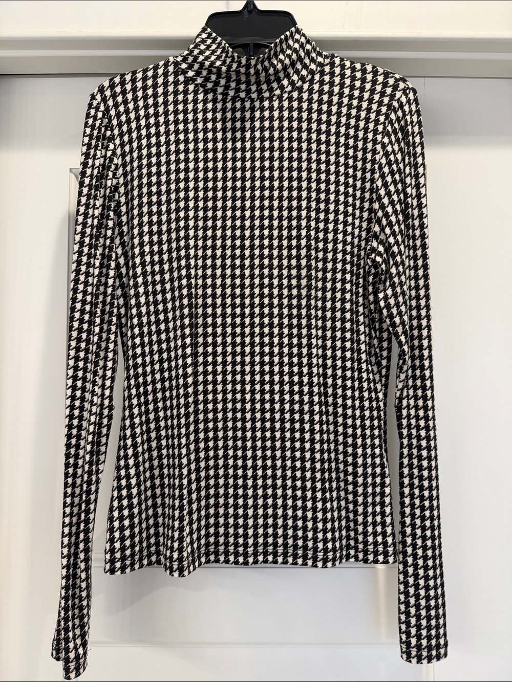 Veronica Beard Houndstooth Mock Neck Long Sleeve Top - Black & White